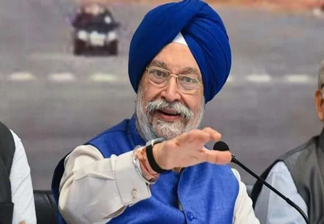 एयर इंडिया बेहद चुनौतीपूर्ण वित्तीय स्थिति का सामना करना कर रहा है: हरदीप पुरी
