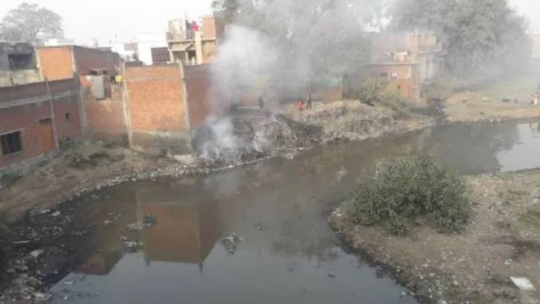 बरेली: किला नदी की भूमि बेचने वालों की रिपोर्ट हजम कर गए अधिकारी