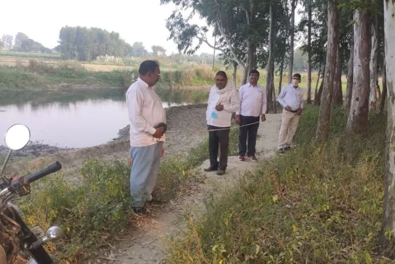 बरेली: गांवों में खेतों में मिली नदी की भूमि, शहरी क्षेत्र में प्रॉपर्टी डीलरों का कब्जा
