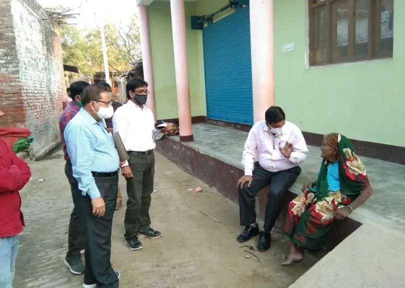 लखनऊ: मध्यांचल एमडी ने जलियामऊ और माधवपुर गांवों का किया दौरा