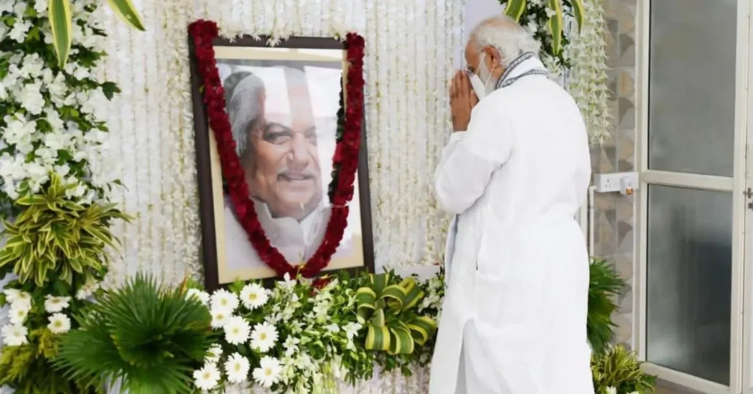 प्रधानमंत्री मोदी ने केशुभाई पटेल को दी श्रद्धांजलि