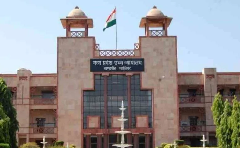 मध्य प्रदेश: हाईकोर्ट का राज्यपाल, मुख्यमंत्री, निर्वाचन आयोग सहित 20 को नोटिस