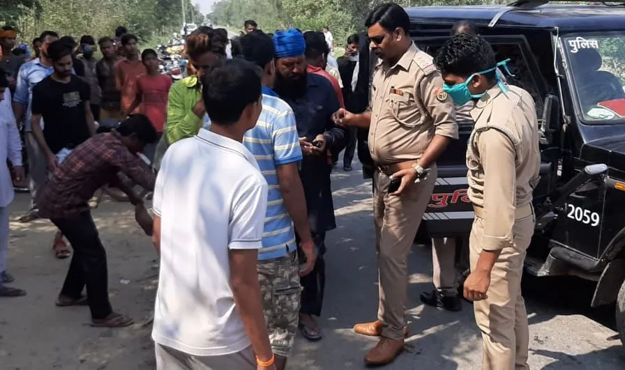 पीलीभीत: रामपुर से आ रहे दंपति की सड़क हादसे में मौत
