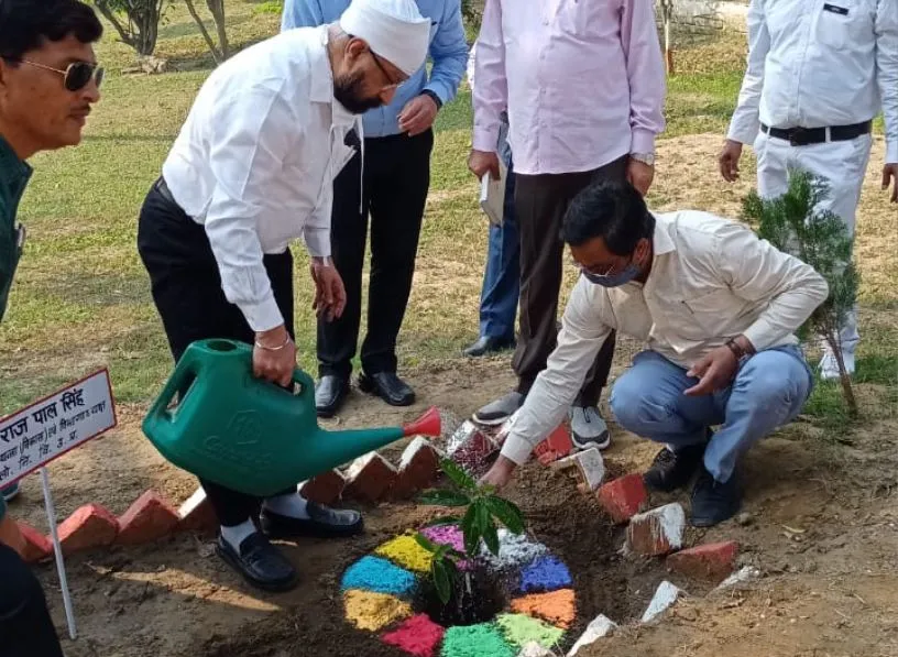 बरेली: द इंस्टीट्यूशन ऑफ इंजीनियर्स सेंटर का प्रमुख अभियंता ने किया शिलान्यास