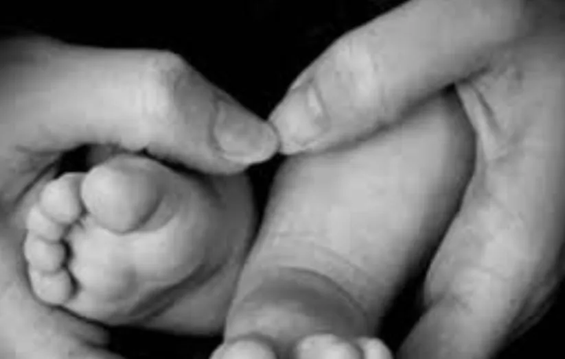 बाराबंकी: नाबालिग रेप पीड़िता का खेत में कराया प्रसव