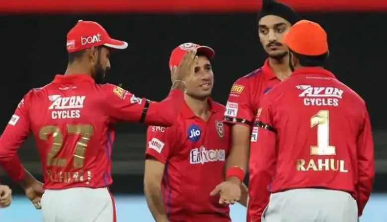 IPL 2020: गेंदबाजों ने पंजाब को दिलाई रोमांचक जीत, हैदराबाद को 12 रन से हराया