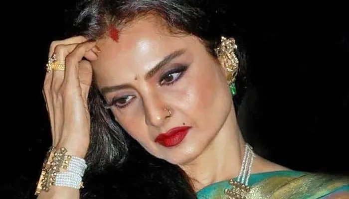 ‍Birthday Special: 66 साल की हुईं रेखा, जानिए एक्ट्रेस से जुड़े कुछ अनसुने किस्से