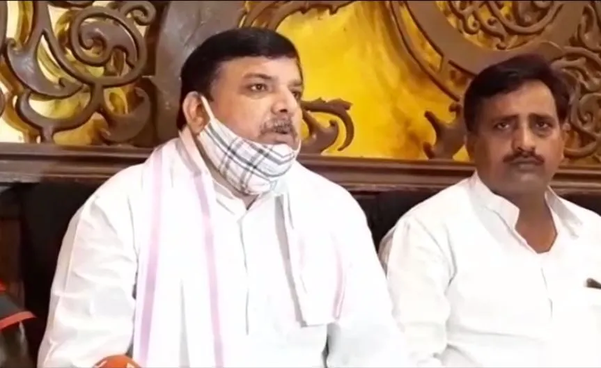 यूपी में अपराधियों की जाति देखकर हो रहा न्याय: संजय सिंह