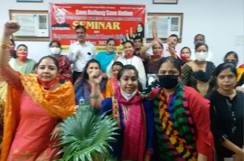 महिलाएं जो ठान लेती हैं, उसे अवश्य पूरा करती हैं: शिव गोपाल मिश्रा