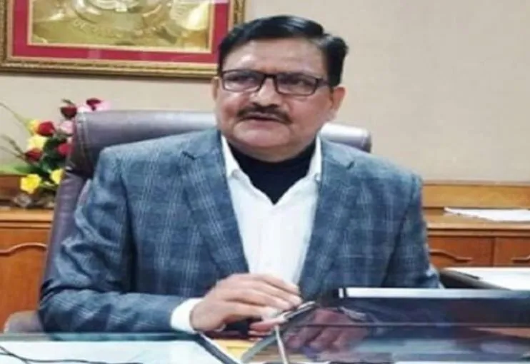 लखनऊ: एलडीए वीसी शिवाकांत द्विवेदी हटाए गए