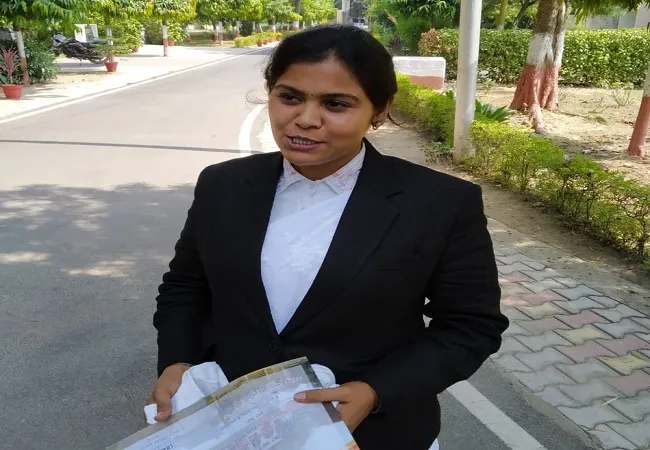 मुरादाबाद: बहन के हत्यारोपियों को सजा दिलाने को एपीओ बनी विपर्णा