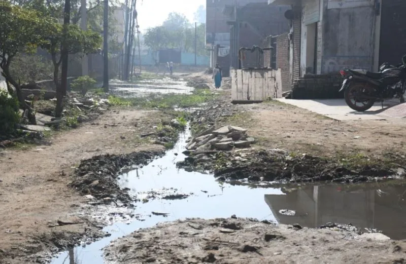 बरेली: शहर और देहात के बीच झूल रहा कुसुम नगर का विकास