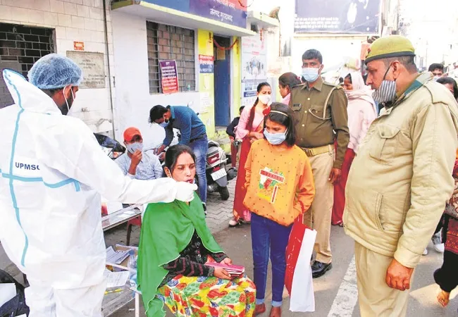 मुरादाबाद: बिना फेस मास्क के निकले तो देना होगा 500 रुपये जुर्माना