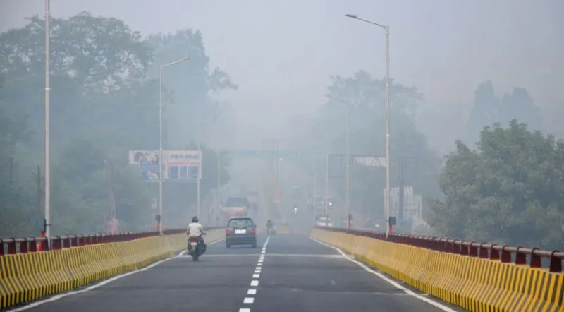 बरेली: आसमान में छाई धुंध, 475 पीएम पर पहुंचा वायु प्रदूषण