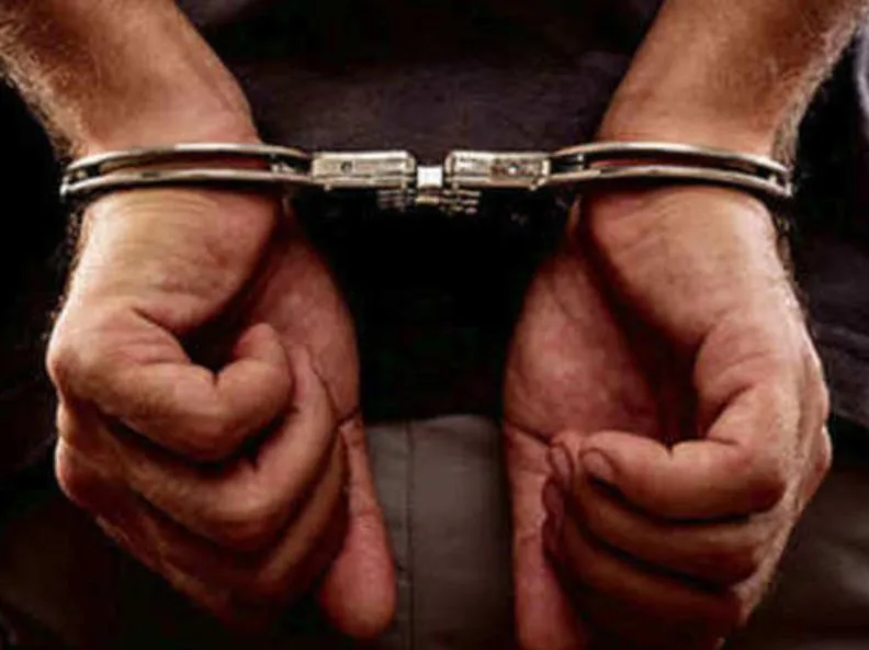 देवरिया: 25 हजार का इनामी बदमाश पुलिस मुठभेड़ गिरफ्तार
