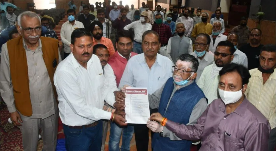 समाचार पत्र वितरकों के लिए बनेगा अलग आयोग: संतोष गंगवार