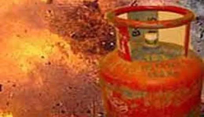 तमिलनाडु में सिलेंडर विस्फोट, तीन की मौत, चार घायल