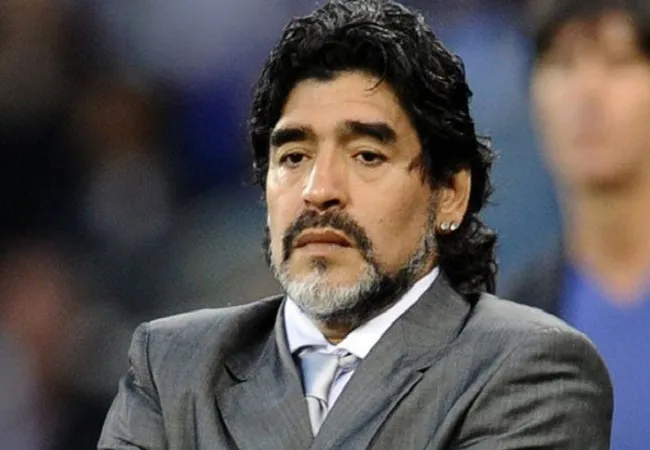 दिमाग के आपरेशन के आठ दिन बाद माराडोना को अस्पताल से मिली छुट्टी