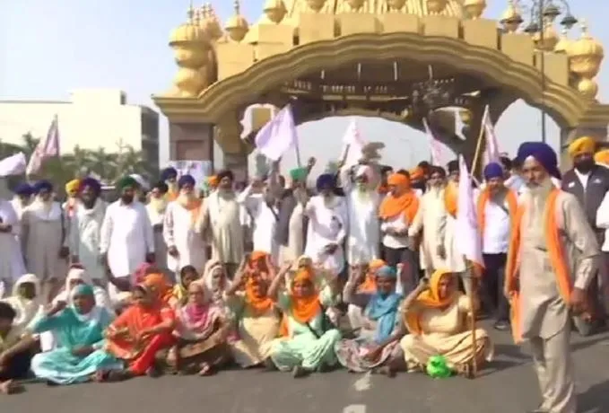 कृषि कानूनों के खिलाफ पंजाब और हरियाणा में राष्ट्रव्यापी प्रदर्शन