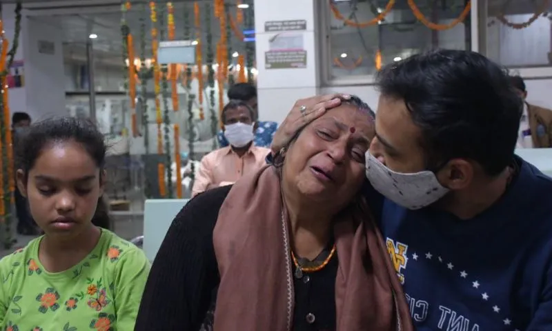 बरेली: लूट के आरोपियों ने छात्र को मारी गोली, हालत गंभीर