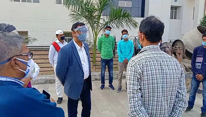 बांदा: जिलाधिकारी ने जिला अस्पताल की नई बिल्डिंग का किया निरीक्षण