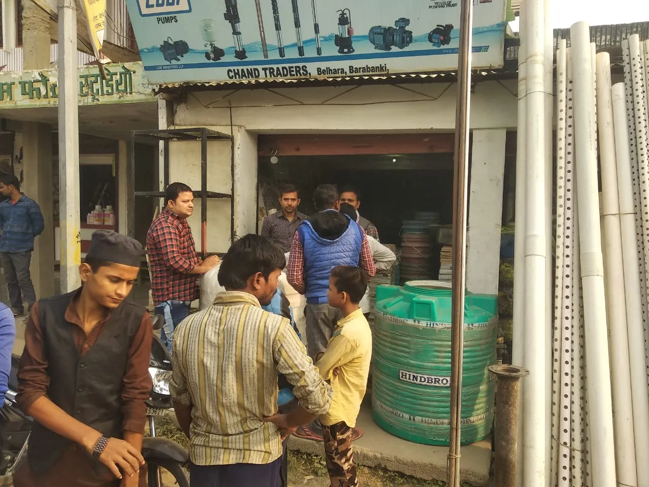 बाराबंकी:दुकान में लाखों की चोरी