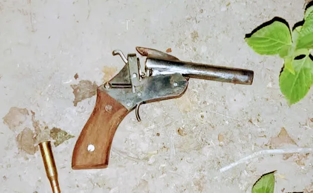 पीजीआई में पुलिस और बदमाशों के बीच मुठभेड़