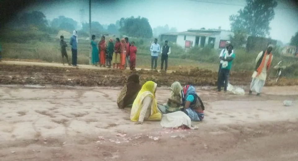 मिर्जापुर: ट्रक से कुचलकर मासूम की दर्दनाक मौत,ग्रामीणों ने लगाया जाम