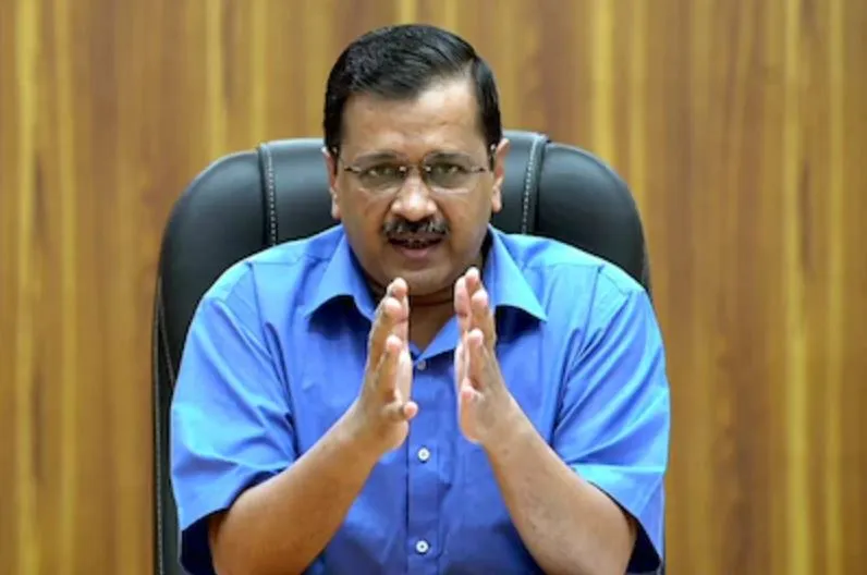 इस बार दीपावली पर पटाखे न जलायें: केजरीवाल