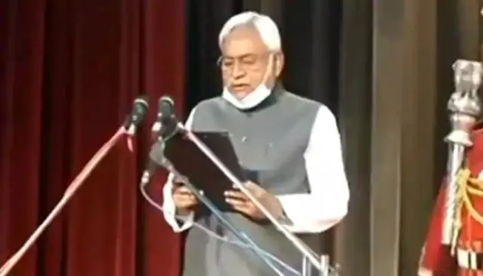 नीतीश ने सातवीं बार ली बिहार के मुख्यमंत्री पद की शपथ
