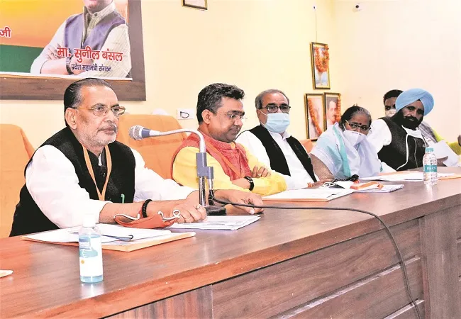 मुरादाबाद में राधामोहन सिंह बोले- देशवासियों को विकास पसंद है, तभी तो जीते बिहार