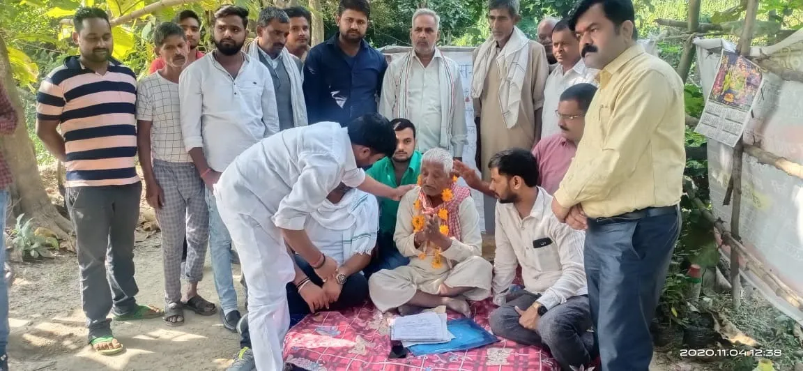 अयोध्या: मांगों को पूरा करने के लिए 85 वर्षीय किसान का साथ देंगे कांग्रेसी