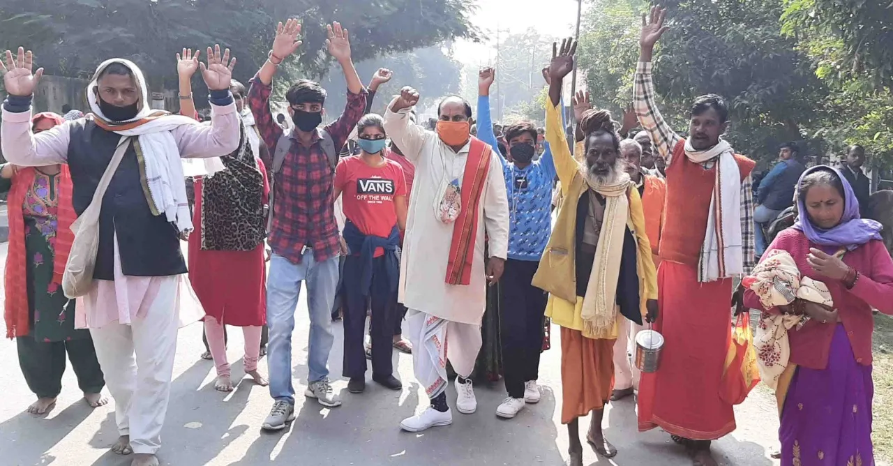 कोविड-19 के साये में शांतिपूर्ण सम्पन्न हुई चौदह कोसी परिक्रमा
