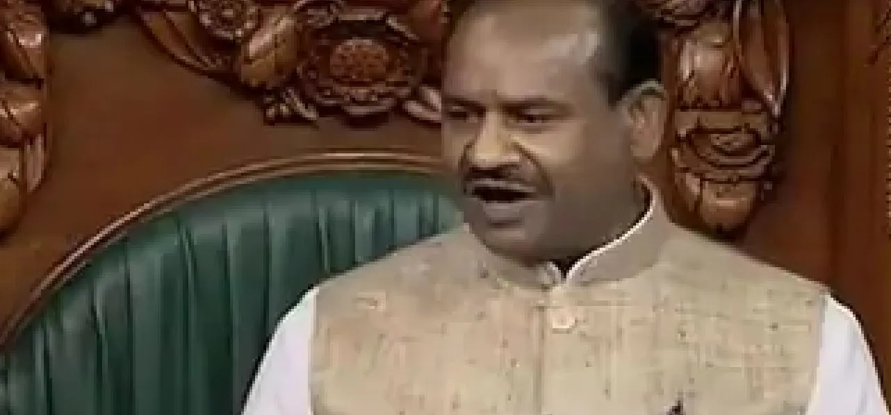 लोकसभा में हंगामा: कांग्रेस सांसदों पर भड़के बिरला, कहा- आपने इतने साल शासन किया... सदस्यों का अधिकार छीनना चाहते हैं 