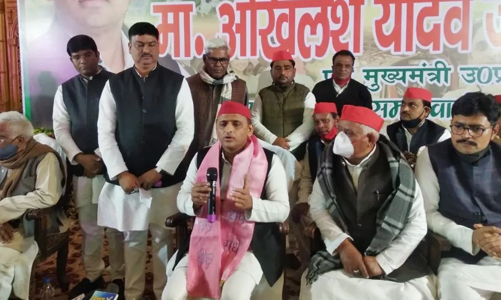 राम और कृष्ण सबके, परिवार सहित करेंगे रामलला के दर्शनः अखिलेश