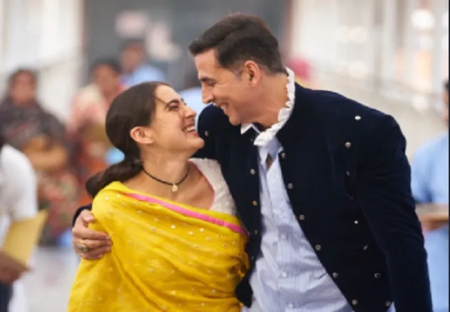 अक्षय कुमार ने सारा अली खान के साथ शुरू की फिल्म ‘अतरंगी रे’ की शूटिंग, सेट से शेयर की पहली तस्वीर