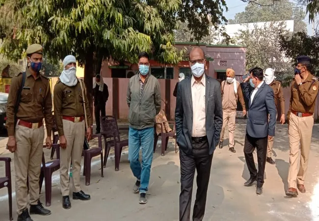 अमरोहा: एमएलसी चुनाव में 83.22 प्रतिशत मतदान, तीन दिसंबर को होगी मतगणना
