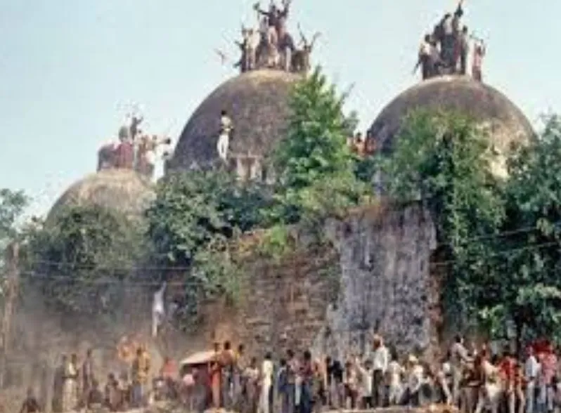 अयोध्या: बाबरी विध्वंस की 28वीं बरसी पर सुरक्षा-व्यवस्था के कड़े इंतजाम