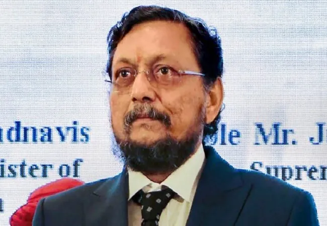 CJI एसए बोबडे की मां के साथ 2.5 करोड़ रुपये की ठगी, प्रॉपर्टी केयरटेकर गिरफ्तार