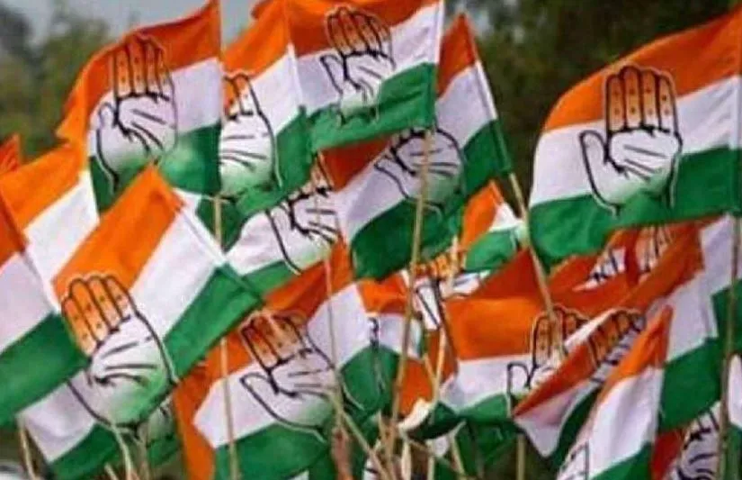 तीनों ‘काले कानून’ खत्म कर किसानों को नए साल की सौगात दे सरकार: कांग्रेस