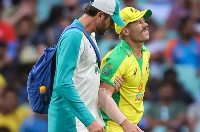 IND vs AUS: ऑस्ट्रेलिया को लगा बड़ा झटका, पहले टेस्ट मैच से डेविड वॉर्नर बाहर
