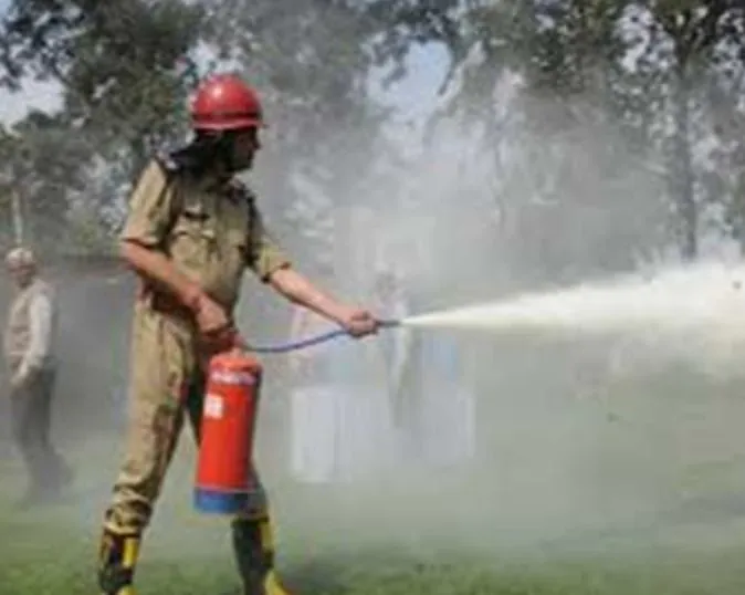 निजी सुरक्षा कर्मियों को भीड़ प्रबंधन और अग्निशमन के लिए लेना होगा 20 दिन का प्रशिक्षण