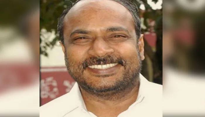 कर्नाटक विधान परिषद के उपाध्यक्ष का रेलवे ट्रैक पर मिला शव, आत्महत्या की आशंका