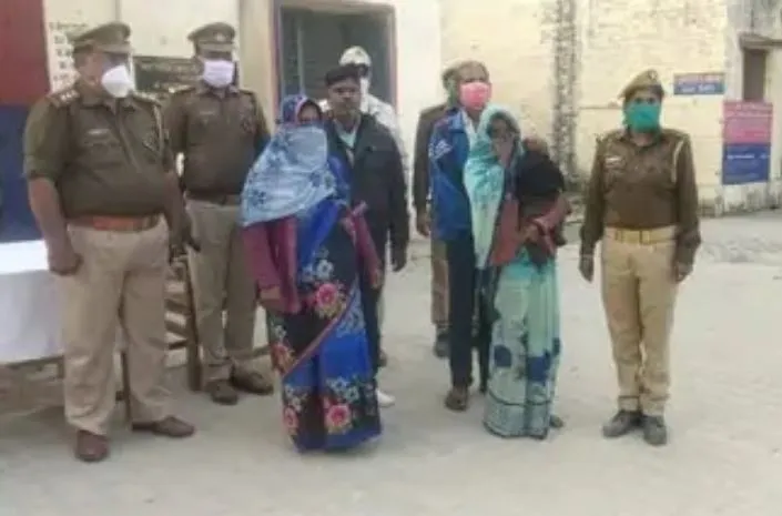 गोरखपुर: सगी मां ने ही 10 हजार में कर दिया दो महीने के बेटे का सौदा