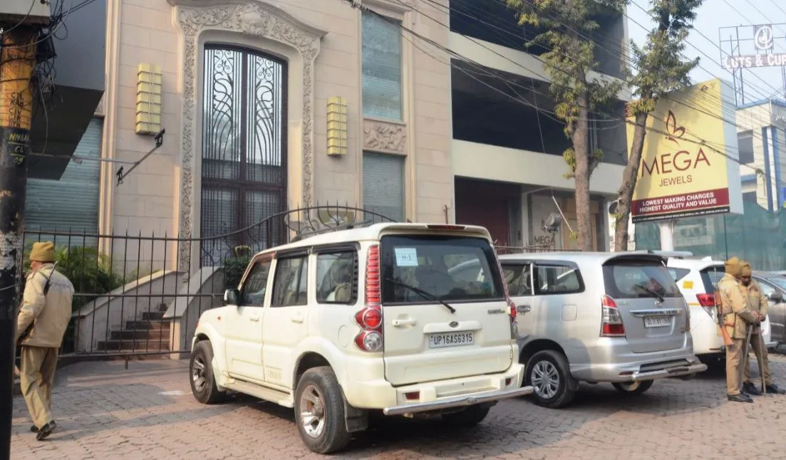 बरेली: हरसहायमल श्यामलाल ज्वैलर्स पर आयकर विभाग का छापा