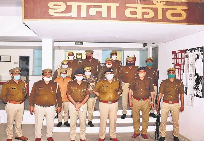 देश के पटल पर चमका मुरादाबाद का कांठ थाना, आईजी व एसएसपी ने स्टाफ को दी बधाई