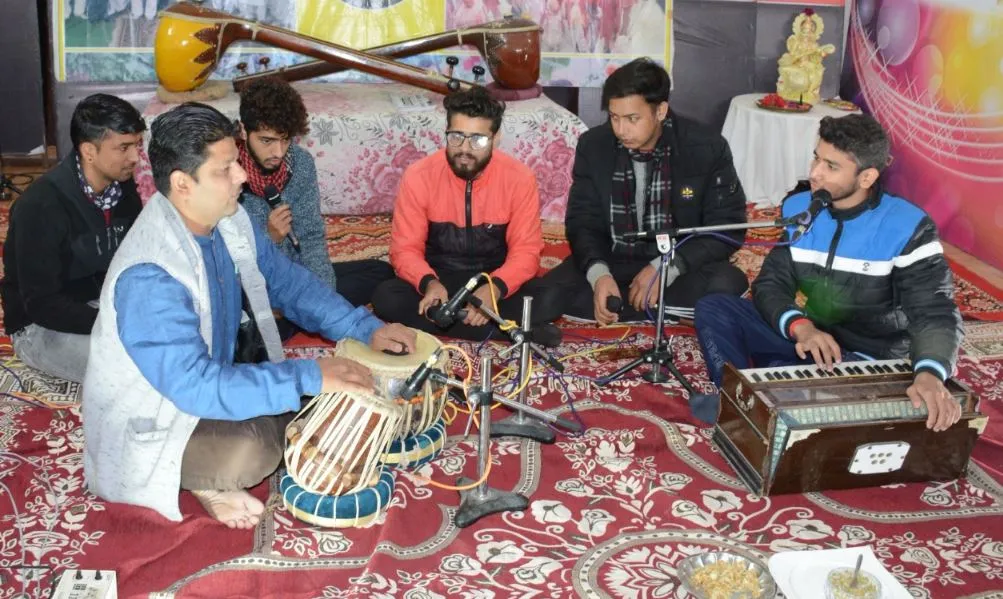 हल्द्वानी: कुमाऊं में बैठकी होली का दौर शुरू