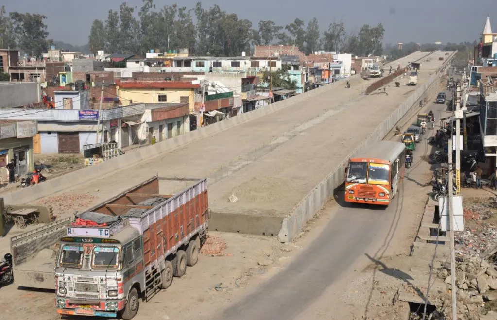 बरेली: 2021 में भी अटका रहेगा लालफाटक ओवरब्रिज, रेलवे बना उदासीन