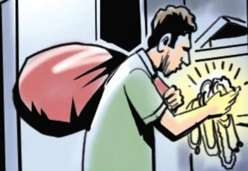 लखीमपुर खीरी: परिवार को बंधक बनाकर लाखों की लूट
