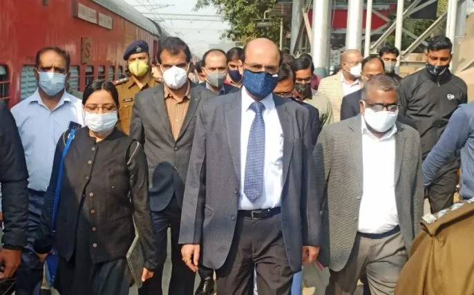 मुरादाबाद: रेलवे महाप्रबंधक ने किया जंक्शन का निरीक्षण, सुरक्षा व्यवस्था रही चाकचौबंद